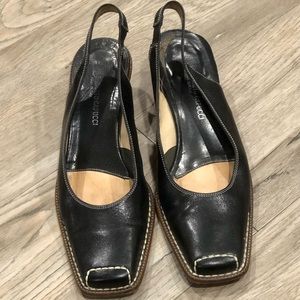 Roberto Capucci black leather heels. Size 8